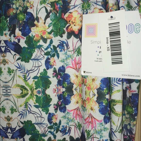 Spring Floral Tunic Top - Picture 4 of 7